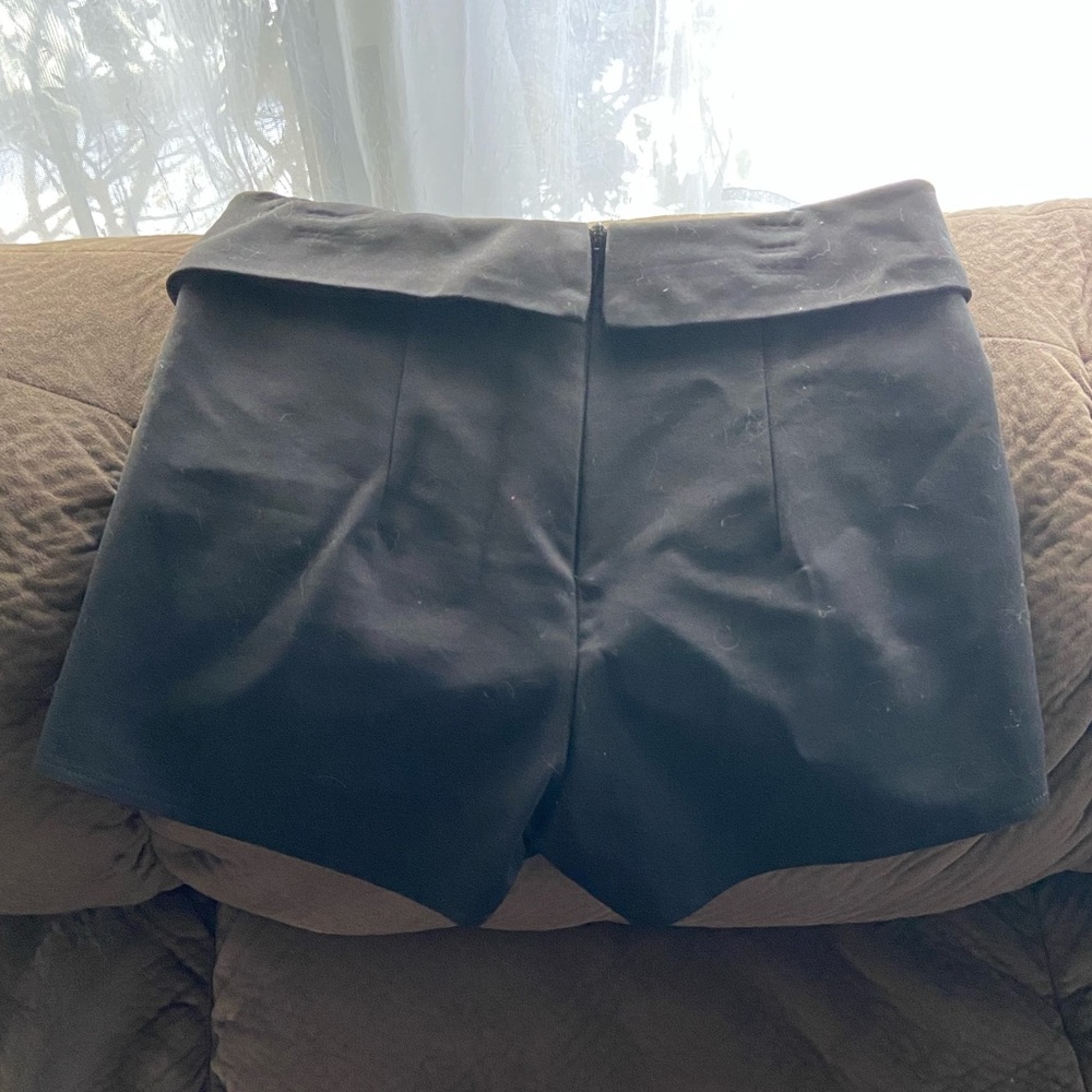 Skort - Picture 2 of 3